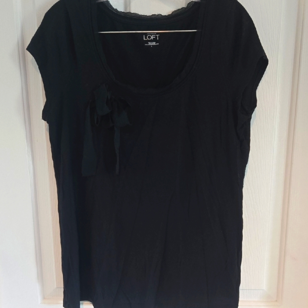 LOFT Black Short Sleeve Tee, Size Large